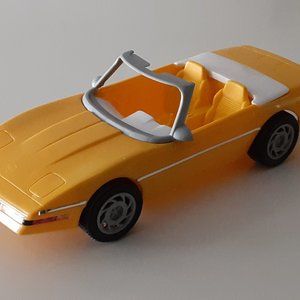 BARBIE vintage yellow corvette - Rare